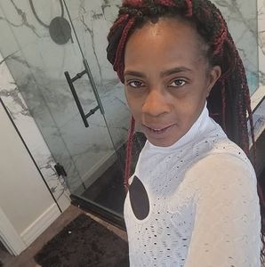 Meet your Posher, Tanisha